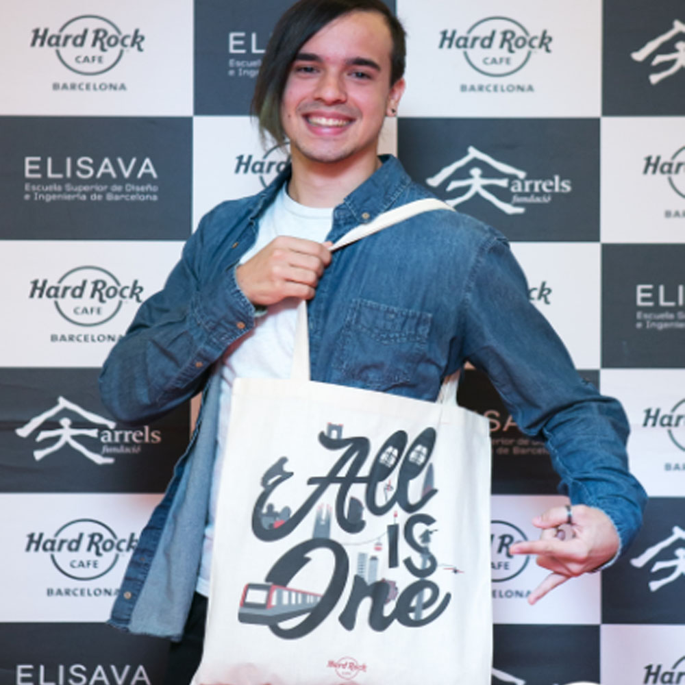 Hard Rock Cafe Barcelona commited to young Barcelona designers | Barcelona Shopping City
