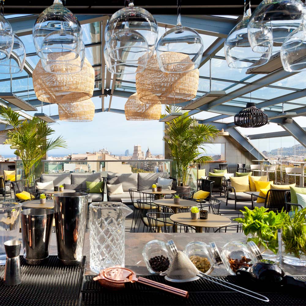 Hotel roof terraces on Passeig de Gràcia: an irresistible idea | Barcelona Shopping City