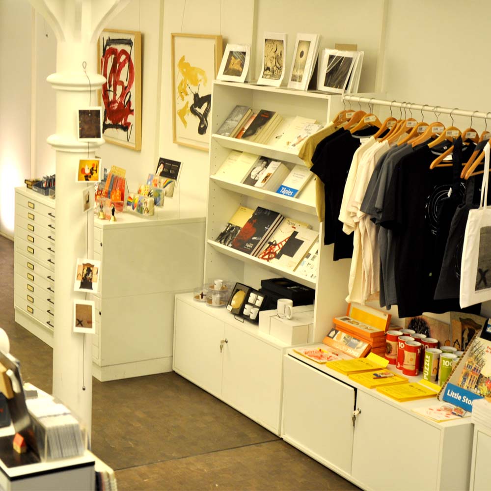 Fundació Antoni Tàpies | Barcelona Shopping City | Llibreries i botigues de museus