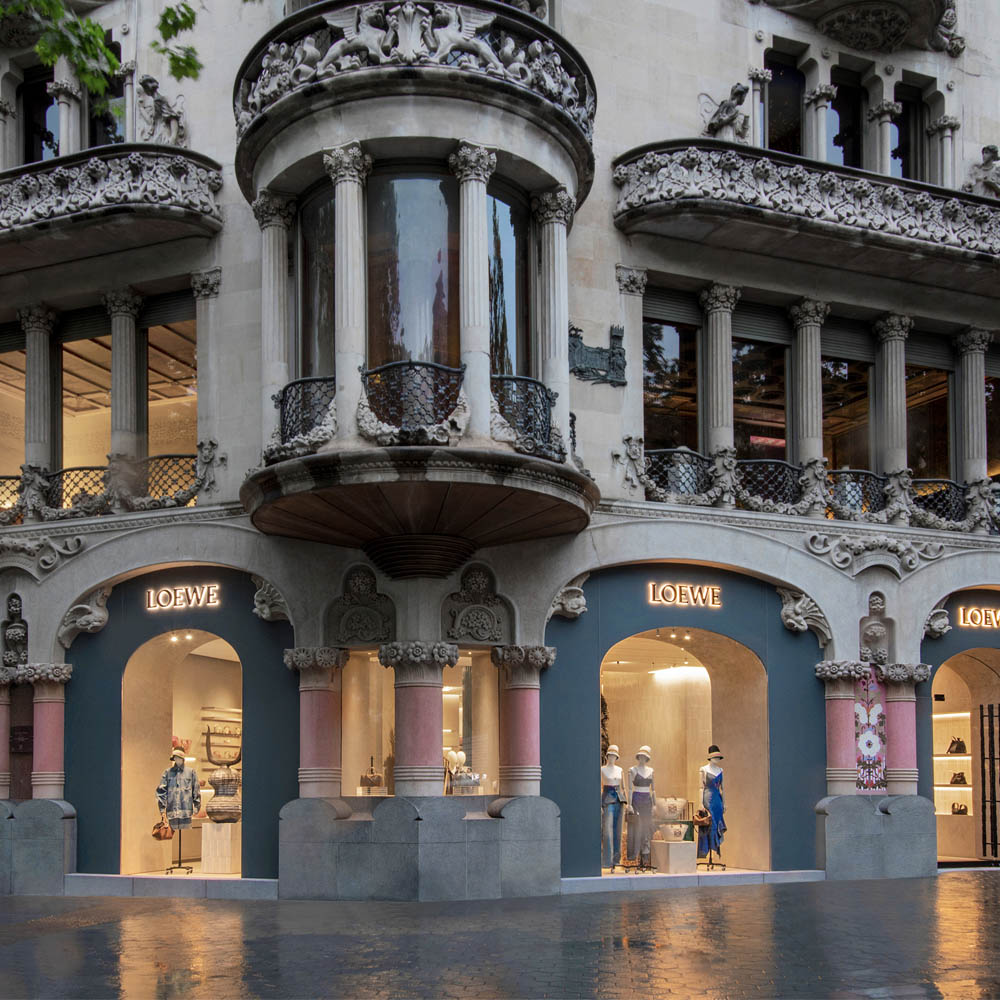 Loewe | Barcelona Shopping City | Compléments, Mode et Stylistes