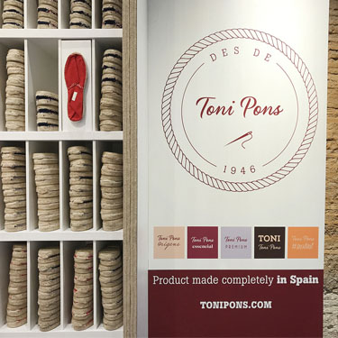Toni Pons | Barcelona Shopping City | Handicrafts and gifts