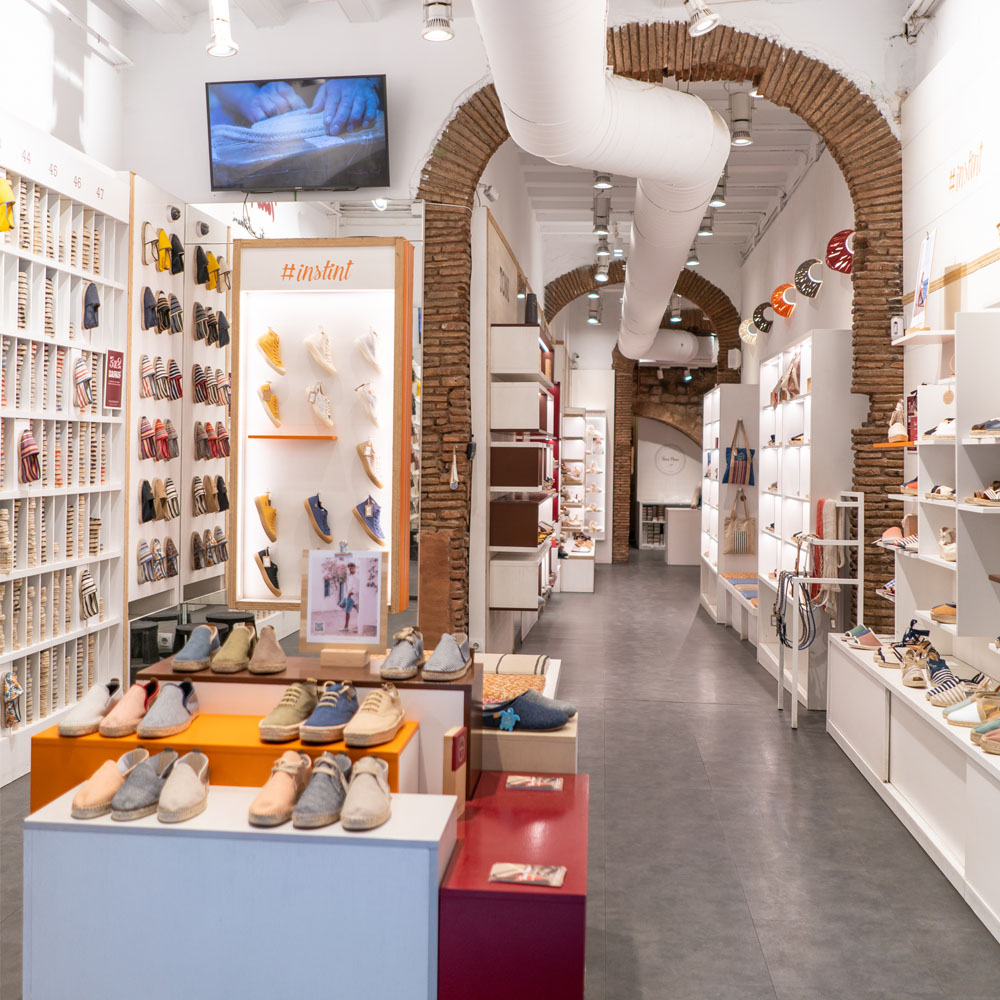 Toni Pons | Barcelona Shopping City | Moda y Diseñadores, Zapaterías