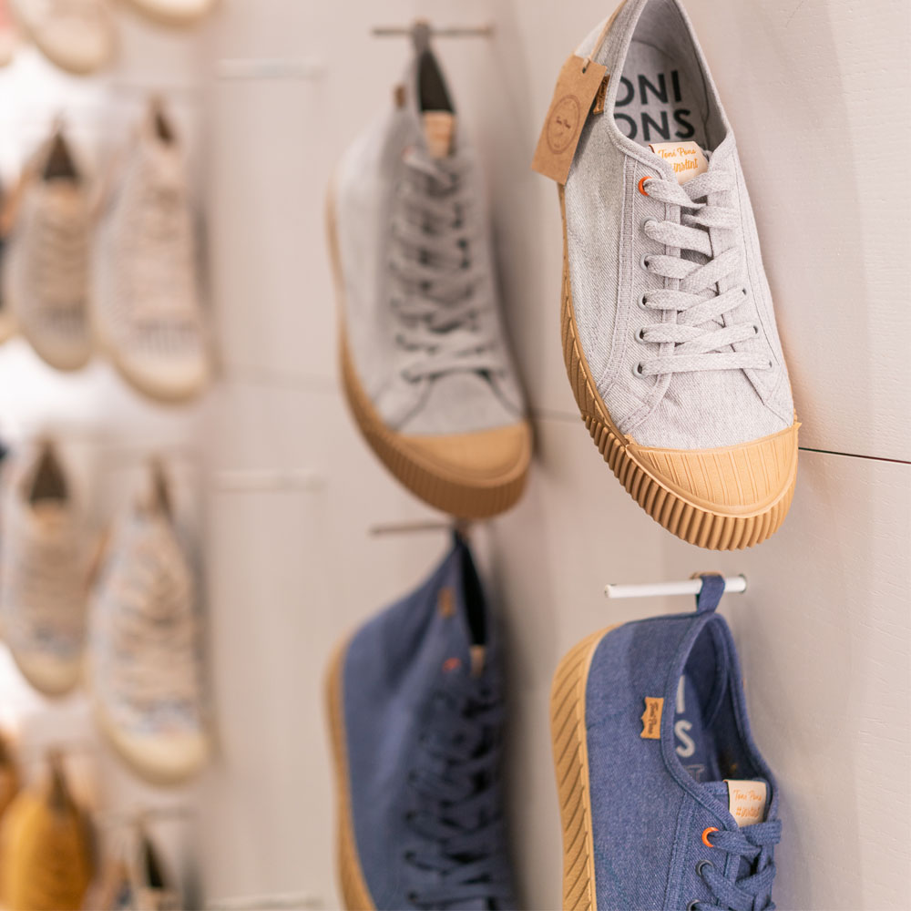 Toni Pons | Barcelona Shopping City | Fashion and Designers, Shoes